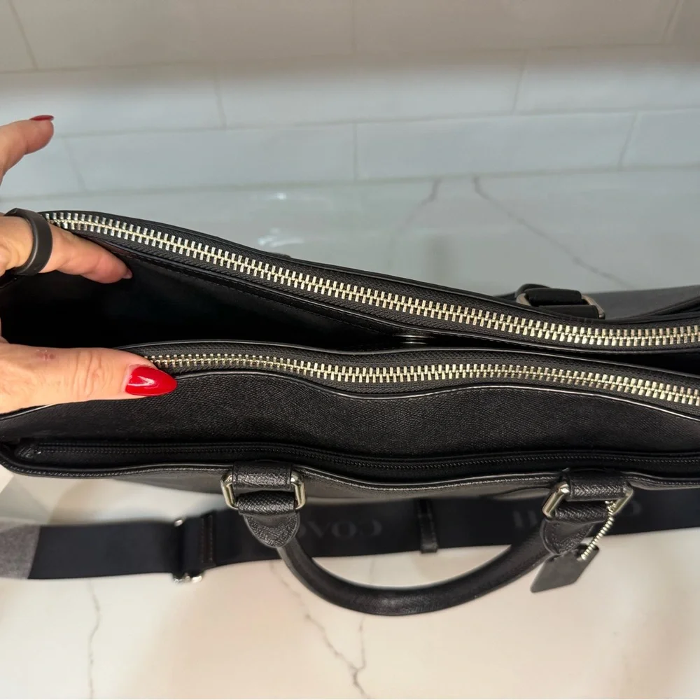 Coach F54775 Perry Metro Blk Leather Triple Compartment Briefcase w/ hang tag - Picture 4 of 12